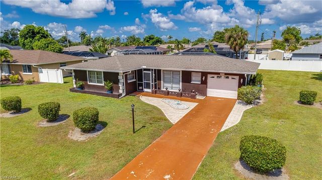 3520 SE 3rd PL, Cape Coral, FL 33904