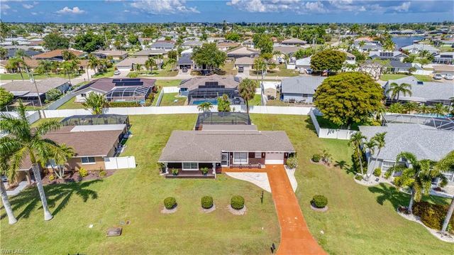 3520 SE 3rd PL, Cape Coral, FL 33904