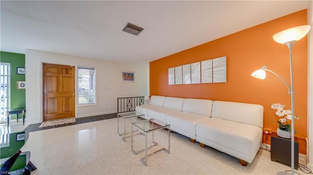 3520 SE 3rd PL, Cape Coral, FL 33904