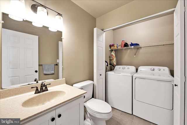 6547 HOLLOW DR, East Petersburg, PA 17520