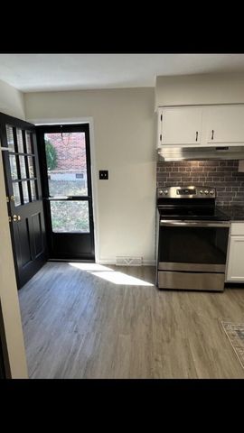 1276 Nice Drive, Lexington, KY 40504