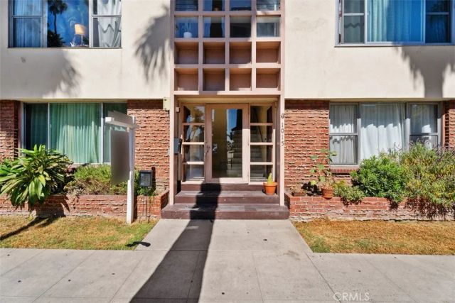 1015 E. Ocean Blvd. 4, Long Beach, CA 90802