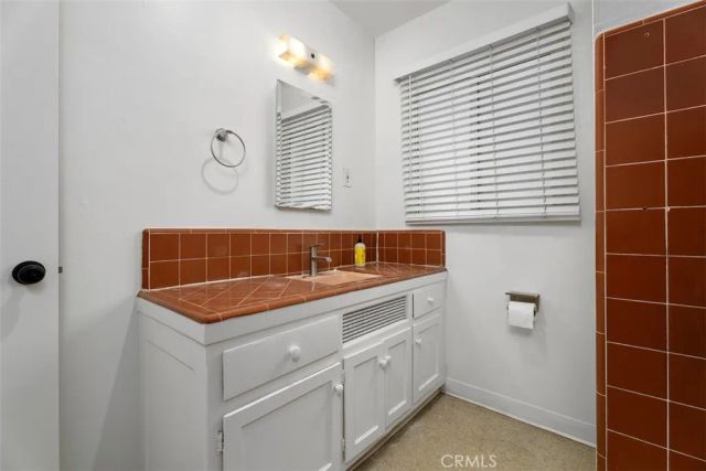 1015 E. Ocean Blvd. 4, Long Beach, CA 90802