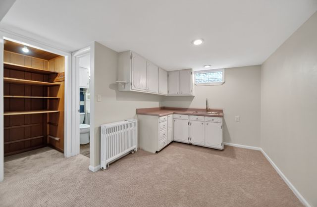 234 E LAKEVIEW Boulevard, Erie, PA 16504