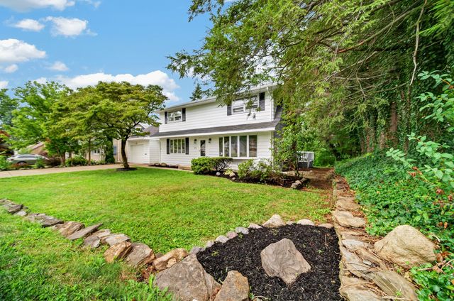234 E LAKEVIEW Boulevard, Erie, PA 16504