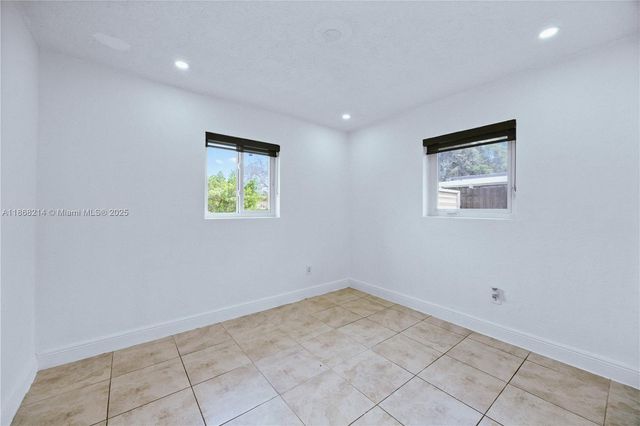 3230 NW 171st Ter House, Miami Gardens, FL 33056