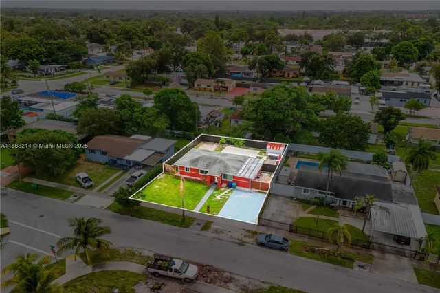 3230 NW 171st Ter House, Miami Gardens, FL 33056