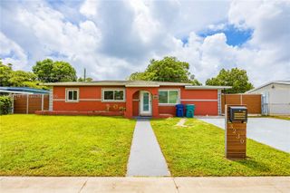 3230 NW 171st Ter House, Miami Gardens, FL 33056