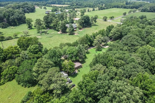 269 Pleasant Ridge Rd, Goodspring, TN 38460