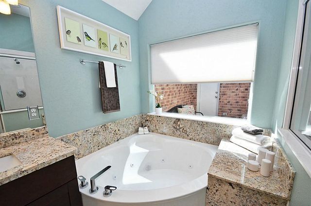 1103 Parkhaven Lane, Houston, TX 77077