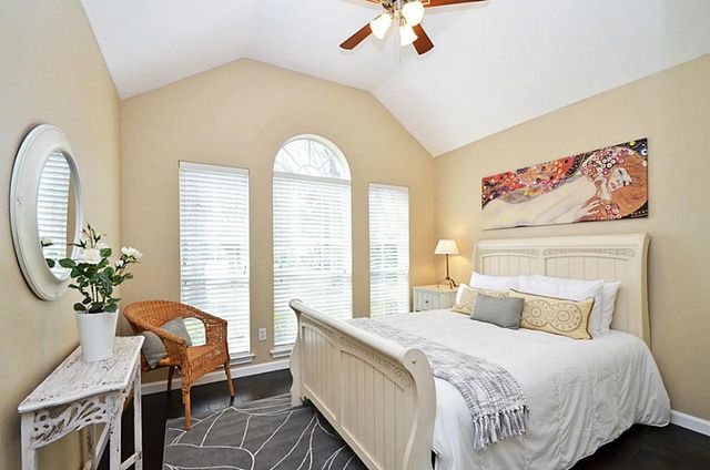 1103 Parkhaven Lane, Houston, TX 77077