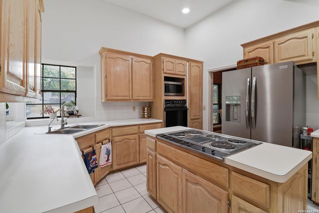 1318 Summit Creek, San Antonio, TX 78258