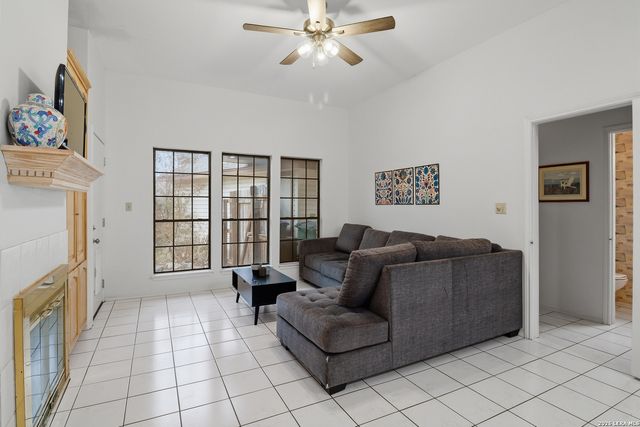 1318 Summit Creek, San Antonio, TX 78258