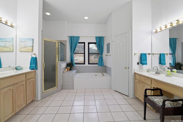 1318 Summit Creek, San Antonio, TX 78258