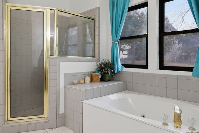 1318 Summit Creek, San Antonio, TX 78258