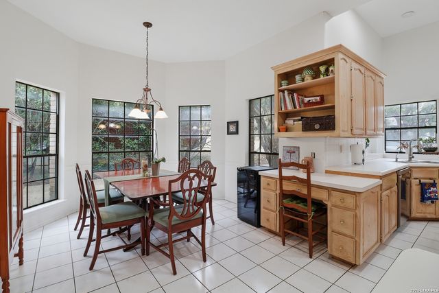 1318 Summit Creek, San Antonio, TX 78258