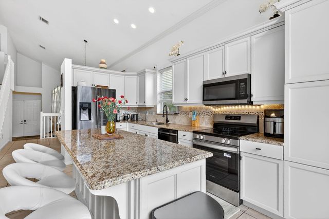 1572 Briar Oak Drive, Royal Palm Beach, FL 33411