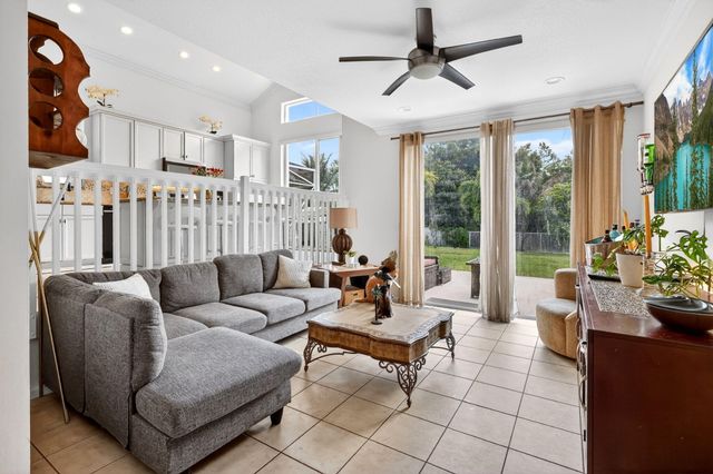 1572 Briar Oak Drive, Royal Palm Beach, FL 33411