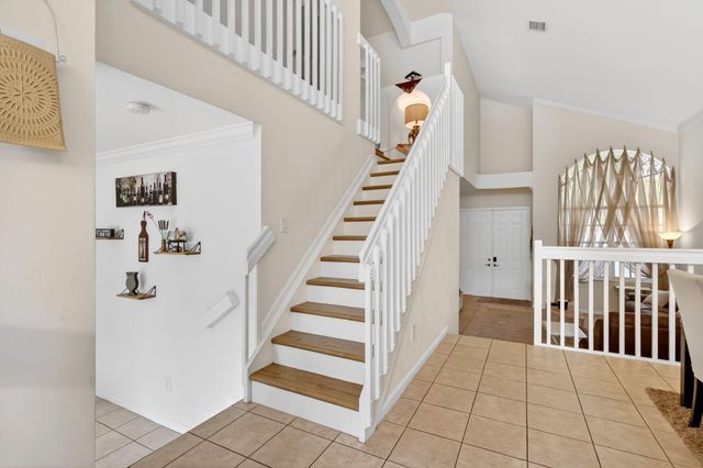 1572 Briar Oak Drive, Royal Palm Beach, FL 33411