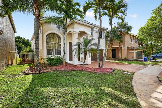 1572 Briar Oak Drive, Royal Palm Beach, FL 33411