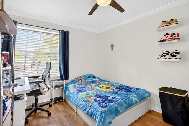 1572 Briar Oak Drive, Royal Palm Beach, FL 33411