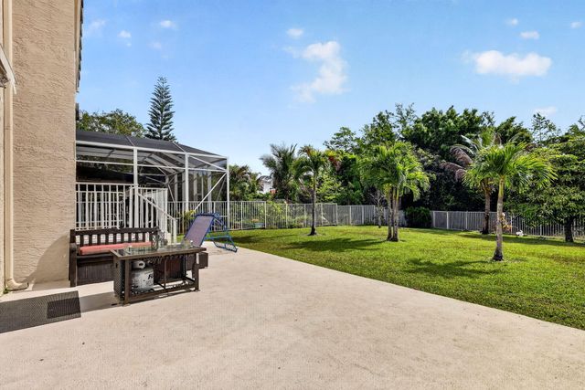 1572 Briar Oak Drive, Royal Palm Beach, FL 33411