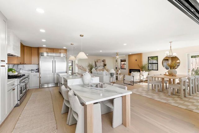 2258 Bahia Drive, La Jolla, CA 92037