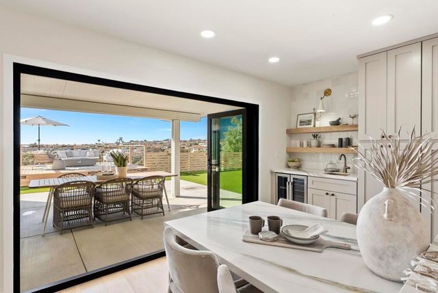 2258 Bahia Drive, La Jolla, CA 92037