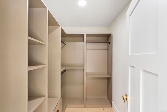 2258 Bahia Drive, La Jolla, CA 92037