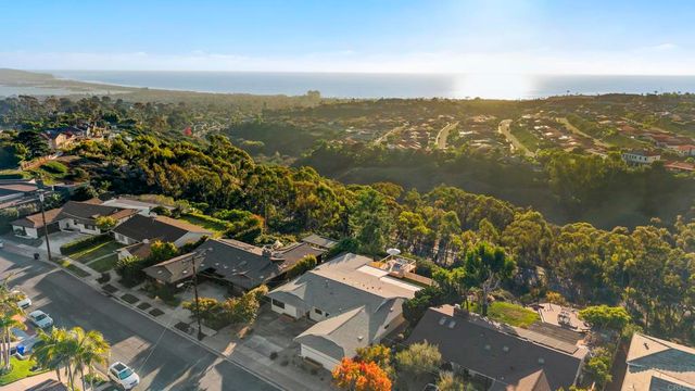 2258 Bahia Drive, La Jolla, CA 92037