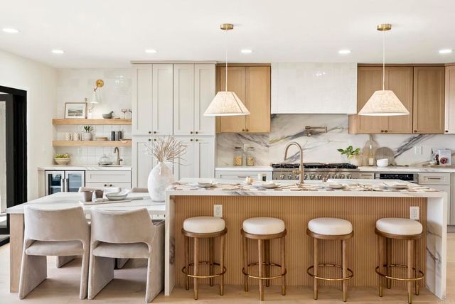 2258 Bahia Drive, La Jolla, CA 92037