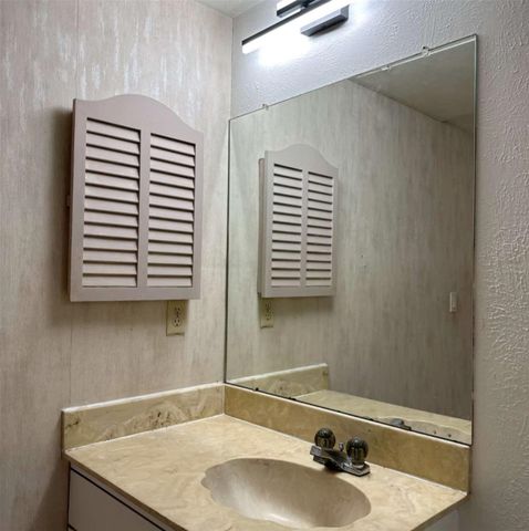 4845 Cedar Springs Road 267, Dallas, TX 75219