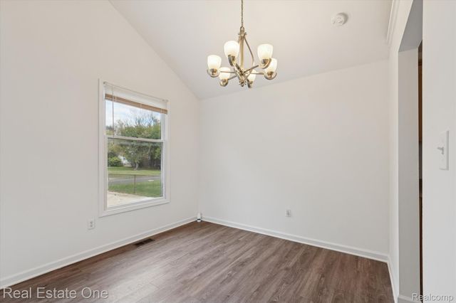 35833 Farragut Avenue, Westland, MI 48186