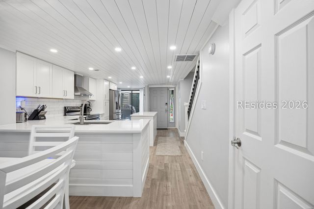 113 Shipyard Dr Apt 140, Hilton Head Island, SC 29928