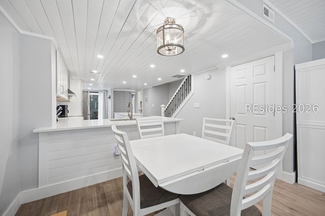 113 Shipyard Dr Apt 140, Hilton Head Island, SC 29928