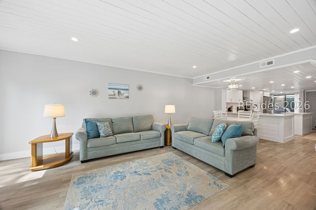 113 Shipyard Dr Apt 140, Hilton Head Island, SC 29928