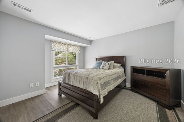 113 Shipyard Dr Apt 140, Hilton Head Island, SC 29928