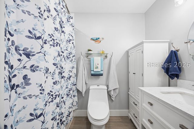 113 Shipyard Dr Apt 140, Hilton Head Island, SC 29928