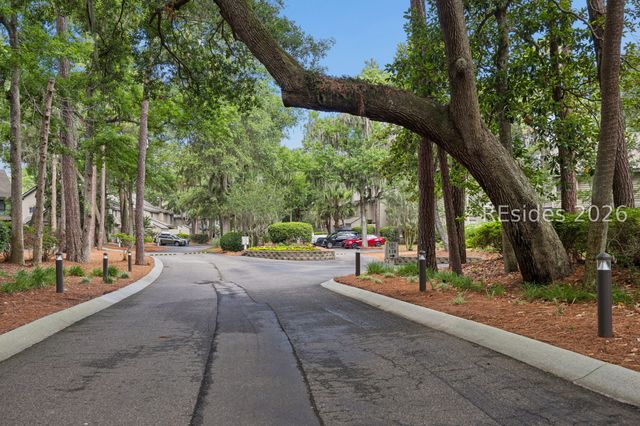 113 Shipyard Dr Apt 140, Hilton Head Island, SC 29928