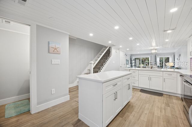 113 Shipyard Dr Apt 140, Hilton Head Island, SC 29928