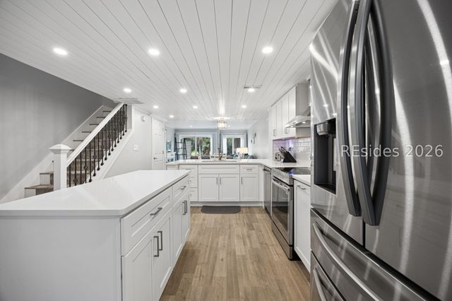113 Shipyard Dr Apt 140, Hilton Head Island, SC 29928