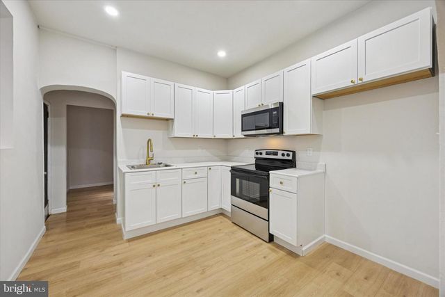 2130 S SIMPSON ST, Philadelphia, PA 19142