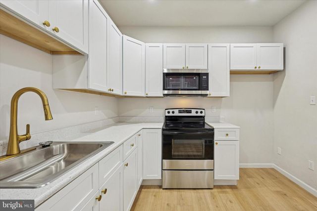 2130 S SIMPSON ST, Philadelphia, PA 19142