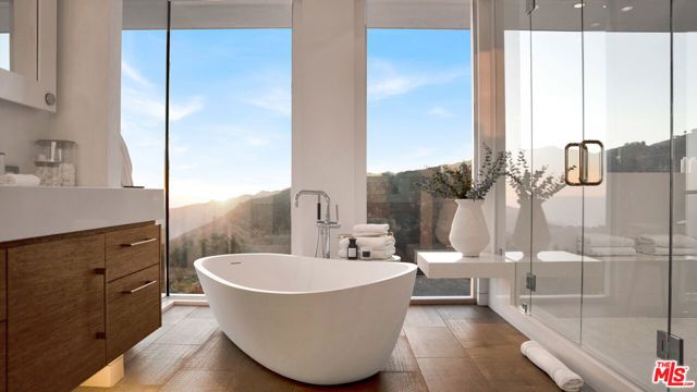 2915 Tuna Canyon Road, Topanga (los Angeles), CA 90290