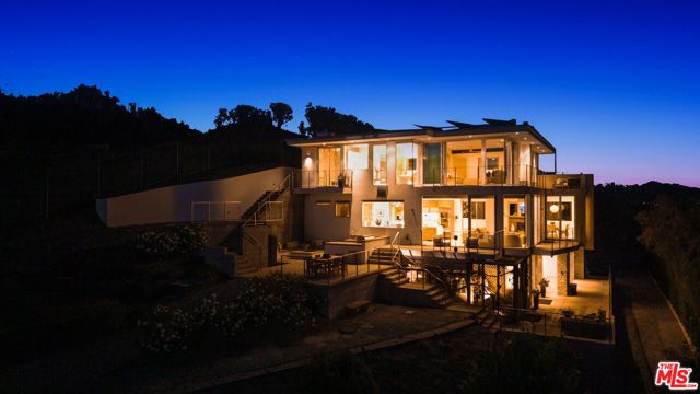 2915 Tuna Canyon Road, Topanga (los Angeles), CA 90290