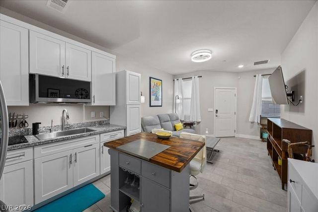 1912 Ballard Bay Place, North Las Vegas, NV 89084