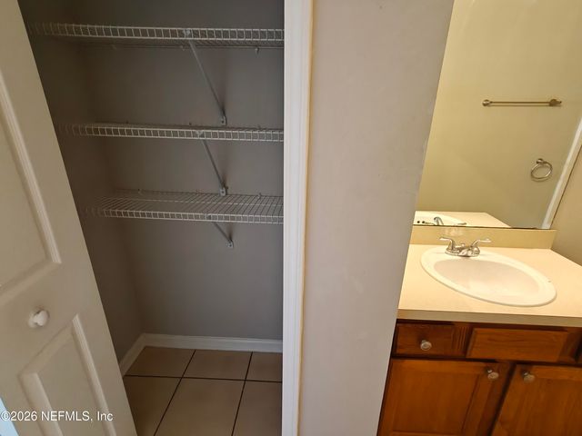 3631 KIRKPATRICK Circle 3, Jacksonville, FL 32210