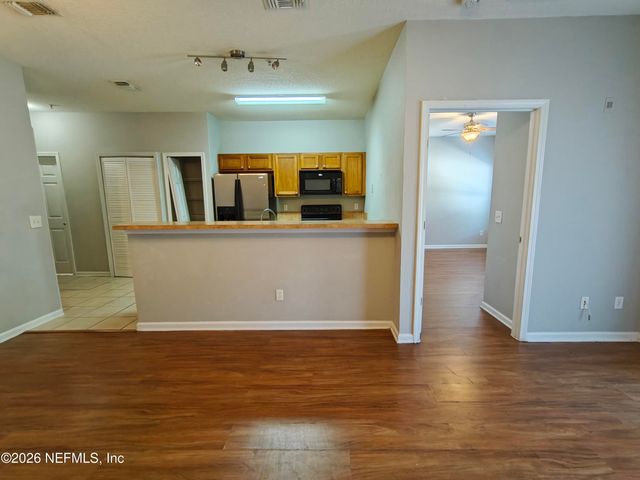 3631 KIRKPATRICK Circle 3, Jacksonville, FL 32210