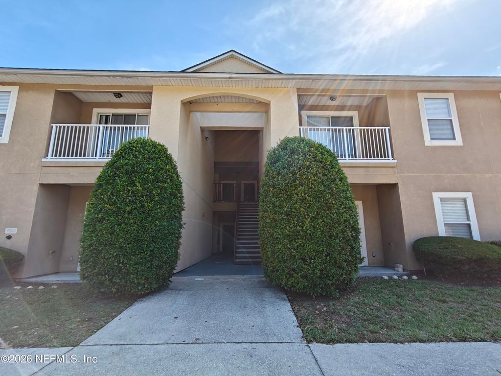 3631 KIRKPATRICK Circle 3, Jacksonville, FL 32210