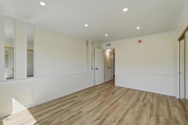 320 E Stocker Street 205, Glendale, CA 91207